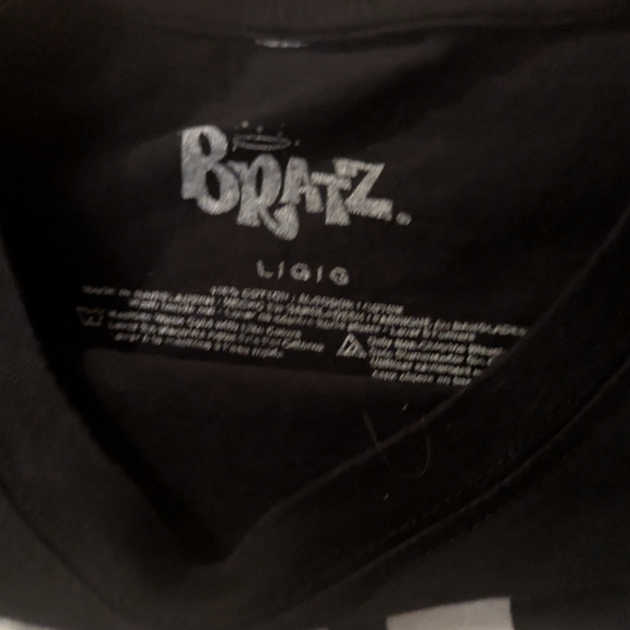 2 For $30 Bratz Passion 4 Fashion Graphic T-Shirt Black Large Y2K Aesthetic - Picture 9 of 9